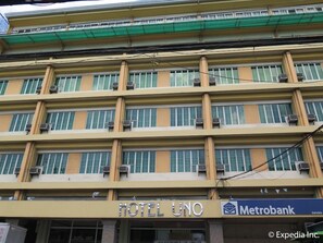 Unclassified image, 5 of 14, button - Hotel Uno (Davao)