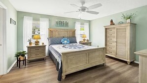 Iron/ironing board, WiFi, bed sheets - Carnation Cottage Englewood, FL — Gulf Coast Florida Paradise (Englewood)