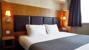 Room - Premier Inn Alderley Edge (Alderley Edge)