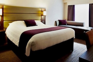 Room - Premier Inn Alderley Edge (Alderley Edge)