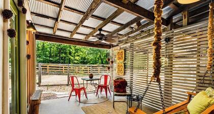 The Potting Shed Cozy 2BR by Velvet Ditch Villas