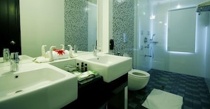 Bathroom - The Tall Trees (Devikolam)