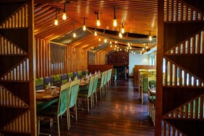 Ảnh chưa phân loại, 3 trong số 30 ảnh, nút