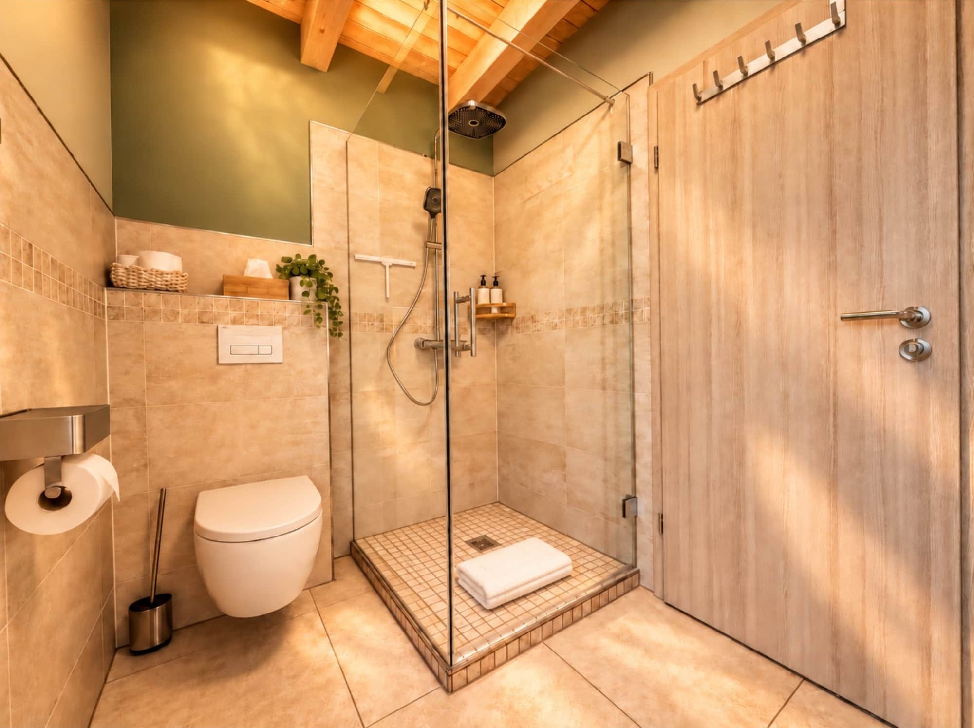 Wellnessbad mit Regendusche