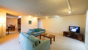 Unclassified image, 5 of 20, button - Palm Court Noosa (Sunshine Coast)