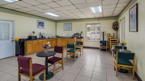 Dining - Rodeway Inn Conference Center Beaumont TX (Beaumont)
