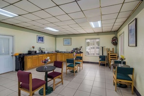 Unclassified image, 4 of 32, button - Rodeway Inn Conference Center Beaumont TX (Beaumont)