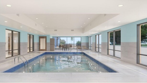 Pool - Quality Suites (Bridgeport)