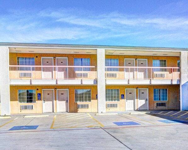 Unclassified image, 1 of 23, button - Rodeway Inn (Killeen)
