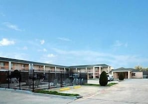 Unclassified image, 5 of 23, button - Rodeway Inn (Killeen)