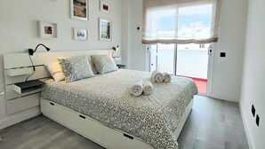 Iron/ironing board, travel cot, free WiFi, bed sheets - Vrbo Property (Corralejo)