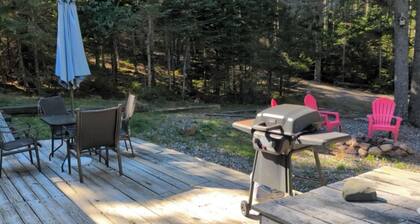 Quaint 3-bedroom cabin in Stonington perfect for relaxing getaways