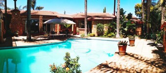 Palm River Lodge