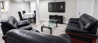 Cozy 2BR Brampton Bsmt Suite w/Private Entry, Laundry, Patio & Coffee Included!