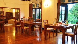 Ảnh chưa phân loại, 4 trong số 31 ảnh, nút