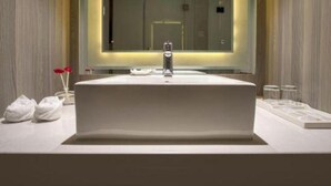 Unclassified image, 3 of 41, button - Metropolo Jinjiang Hotels (Qingdao)