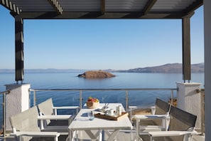 Unclassified image, 4 of 60, button - Eleia Seafront Villas (Lesvos)