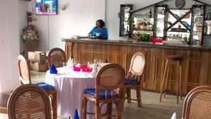 Dining - Hotel Azur (Yaoundé)
