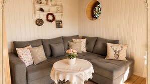 Living area - Emma's Vintage Ferienhaus mit Kamin (Thale)