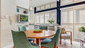Dining - Eikehoff Villa (Stellenbosch)