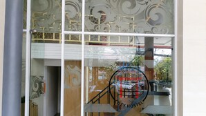 Exterior detail - Hotel O near Universitas Sumatera Utara (Medan)