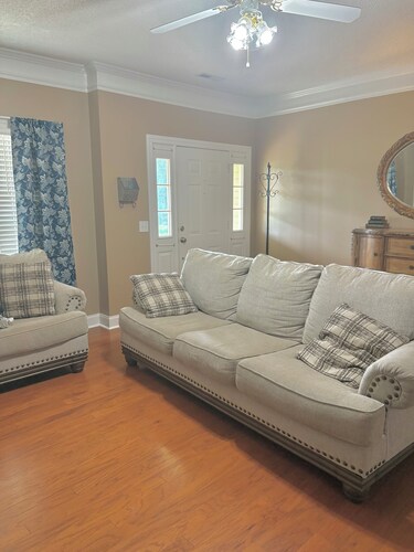 Queen Anne's Retreat-Southern charm and comfort !