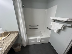 Bathroom - Super 8 Pelham (Pelham)