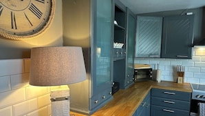 Private kitchen - Meadow Cottage (Salisbury)