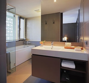 Unclassified image, 5 of 155, button - Balcony Courtyard Sriracha Hotel Serviced Apartments (Si Racha)