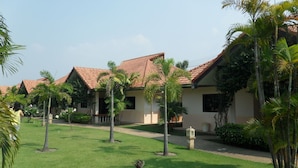 Exterior - Thai Crystal Resident (Si Racha)