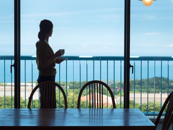 Outdoor dining - Ambient Izukogen Annex Hotel (Ito)