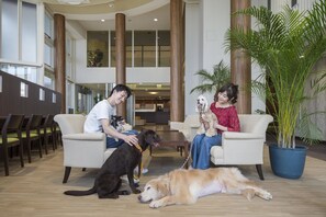 Lobby - Izukogen Wanwan Paradise Hotel (Ito)