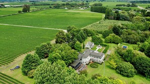 Exterior - Old St Mary Convent Vineyard Estate (Rapaura)