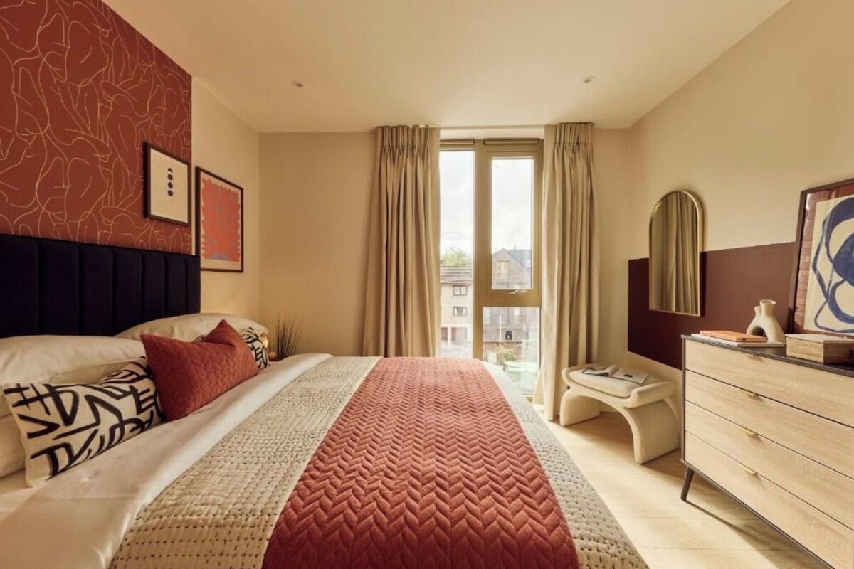 Deluxe Double Room, Canal View