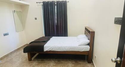 2 Houses & 5 Rooms Spacious Homestay with and without AC in Honnavar, Karnataka