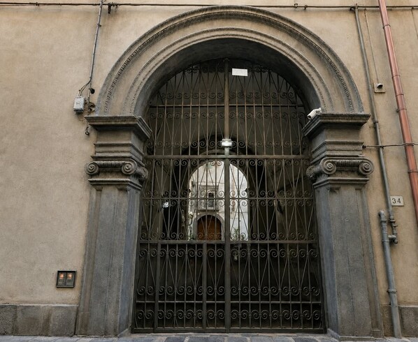 Exterior detail - Vrbo Property (Napoli)