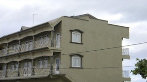 Unclassified image, 2 of 35, button - Osoleil Apartments Villa (Grand-Baie)