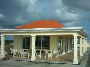 Outdoor dining - Osoleil Apartments Villa (Grand-Baie)
