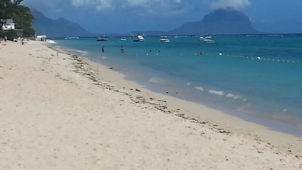 Beach - Sunset Beach Apartment (Flic-en-Flac)