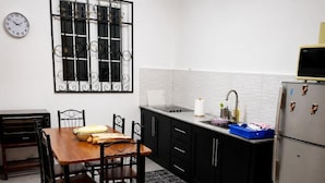 Private kitchen - Sunset Beach Apartment (Flic-en-Flac)