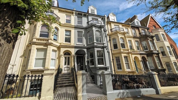 Unclassified image, 1 of 137, button - Westbourne (Brighton)