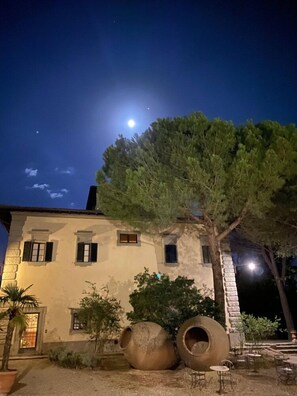 Unclassified image, 2 of 72, button - Corte di Valle (Greve in Chianti)