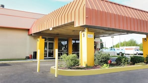 Exterior - Magnuson Hotel Opelika (Opelika)