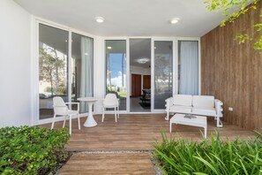 Unclassified image, 4 of 15, button - Ultravioleta B102: Direct Beach & Pool Walk-out Oceanfront One-Bedroom apartment (Cabarete)