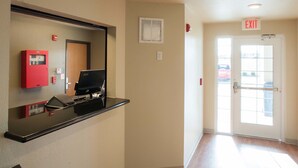 Unclassified image, 4 of 66, button - Woodspring Suites Colorado Springs (Colorado Springs)