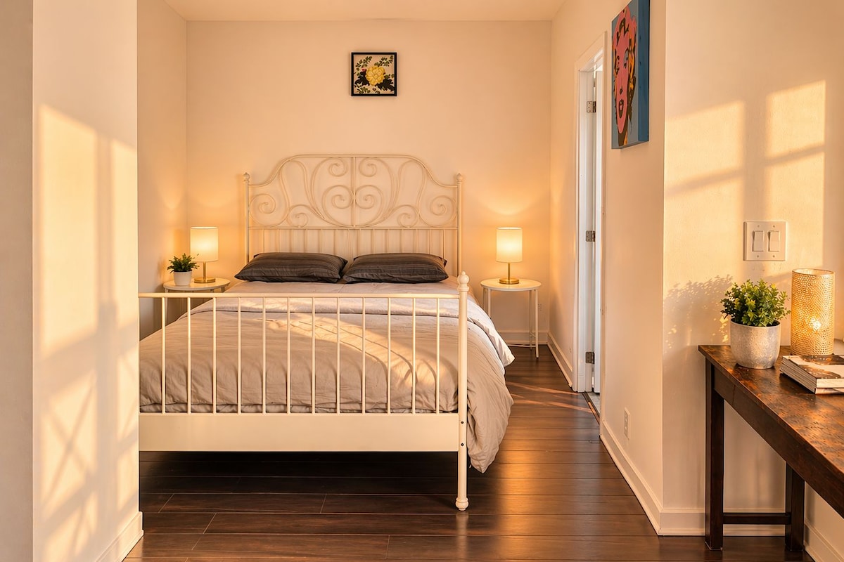 Nhà Duplex Deluxe, quang cảnh thành phố | Bàn ủi/dụng cụ ủi quần áo, truy cập Internet không dây miễn phí 