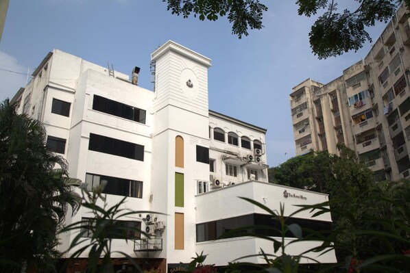 Unclassified image, 1 of 66, button - King S Hotel (Chennai)