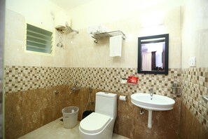 Unclassified image, 4 of 41, button - OYO Rooms Vadapalani AVM Studio (Chennai)