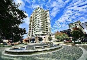 Exterior - White Rock Ocean View 2 Bedroom Furnished Condo / November to April (White Rock)