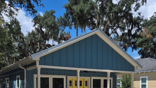Exterior - The Saltmarsh Guest House. Quaint, Convenient, and Pet Friendly (Darien)